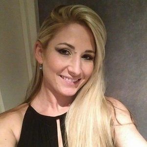 Meet your Posher, Liz